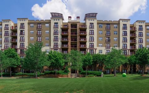 Camden Brookwood Apartments in Atlanta, Georgia