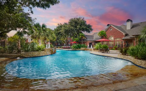 Camden Buckingham Apartments in Richardson, Texas