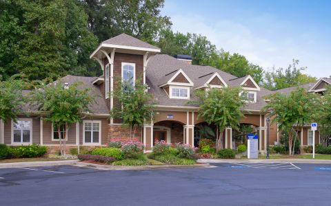 Resident Clubhouse at Camden Deerfield Apartments in Alpharetta, Georgia