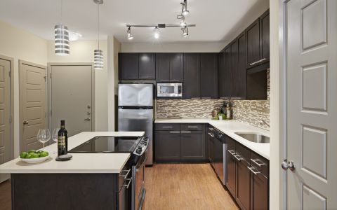 Camden Henderson Apartments in Dallas, Texas