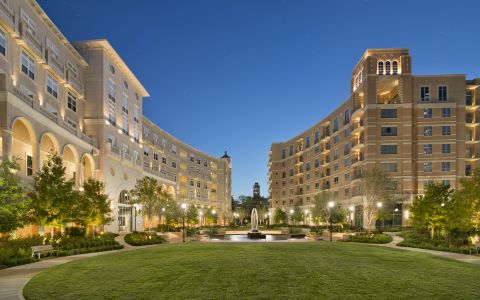 Apartments and Townhomes Exterior at Camden Highland Village in Houston, TX