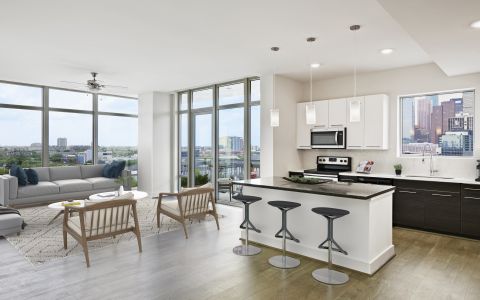 Camden McGowen Station Apartments in Midtown Houston, Texas