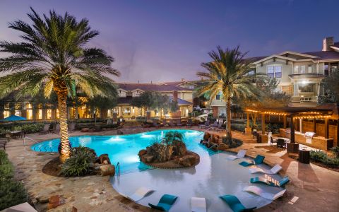 Camden Whispering Oaks Apartments in West Houston