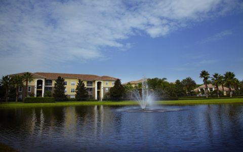Camden World Gateway Apartments in Orlando, Florida