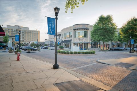 Camden Manor Park Community Gallery | CamdenLiving.com