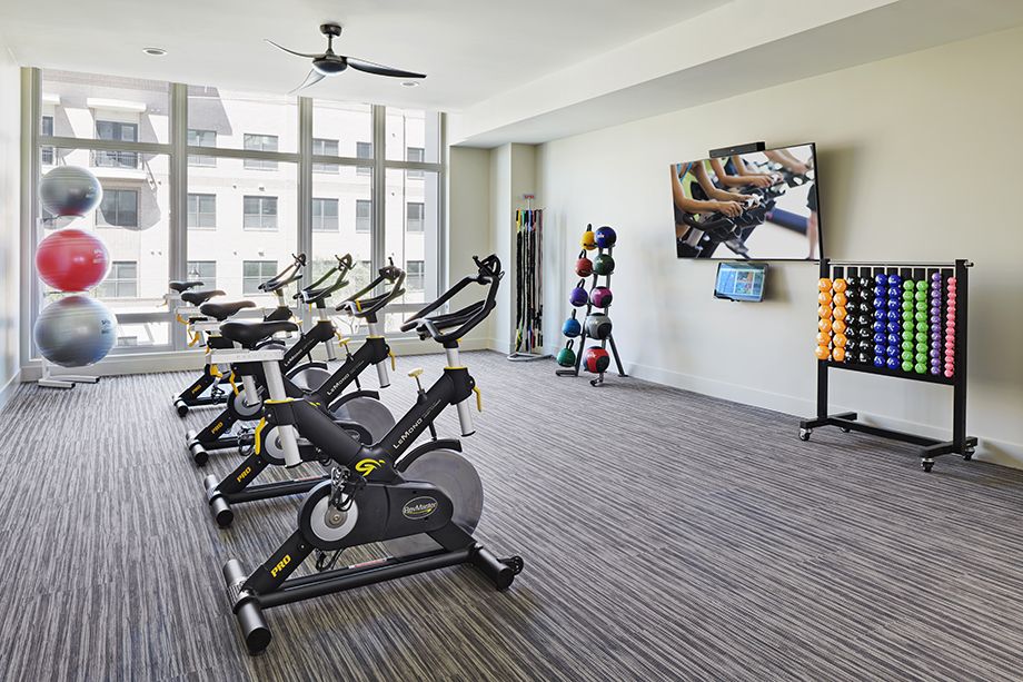 Camden McGowen Station Midtown Houston Townhomes yoga and spin bikes
