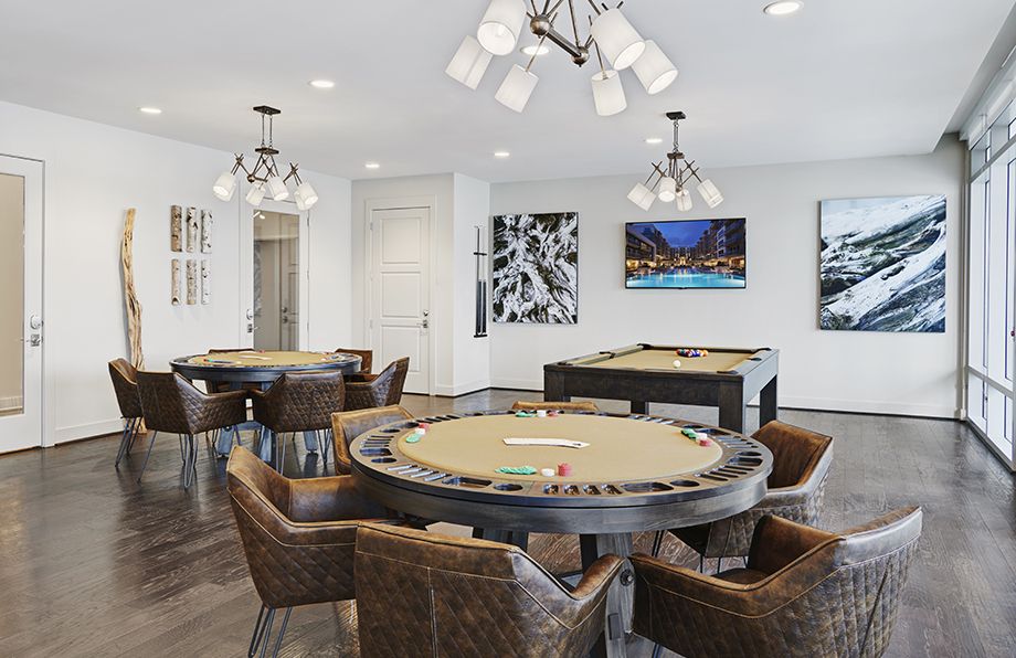 Camden McGowen Station Midtown Houston Townhomes poker room in sky lounge