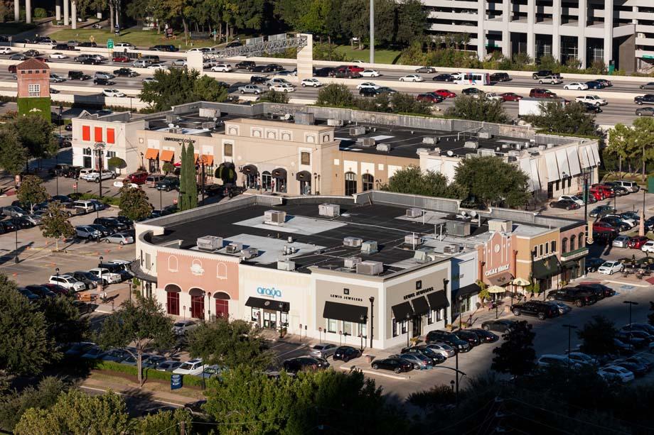 Daytime Uptown Park View at Camden Post Oak High Rise Luxury Apartments in Houston Galleria, Texas