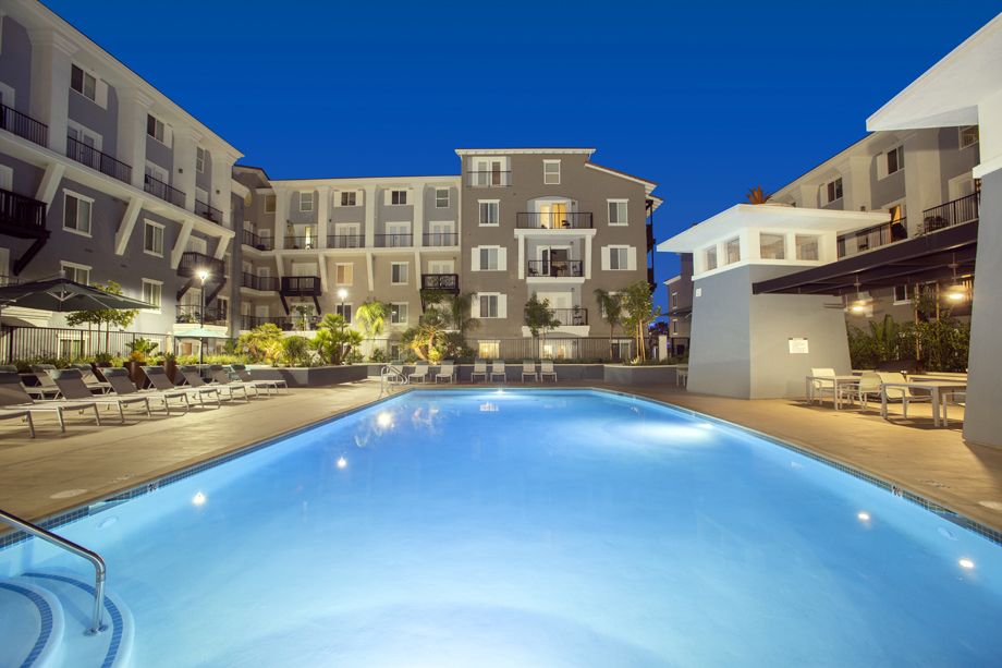 Resort-Style Swimming Pool at Camden Harbor View Apartments in Long Beach, CA