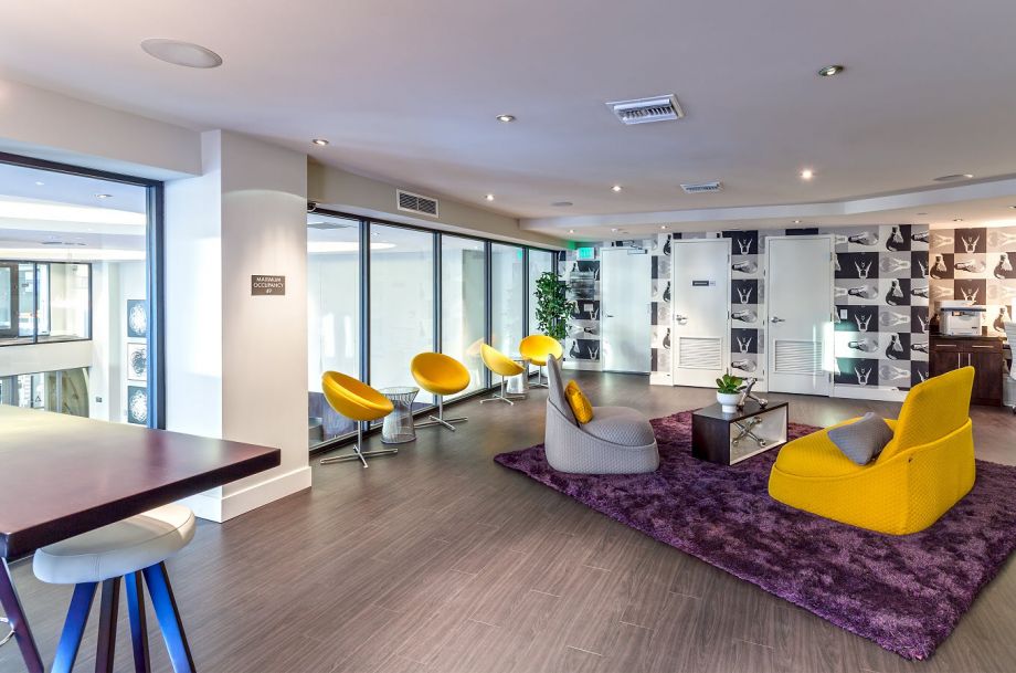 Resident Lounge with Cloud Printer at Camden Glendale apartments in Glendale, CA