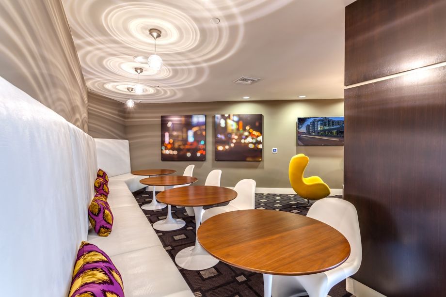 Resident Lounge with Workspaces at Camden Glendale apartments in Glendale, CA