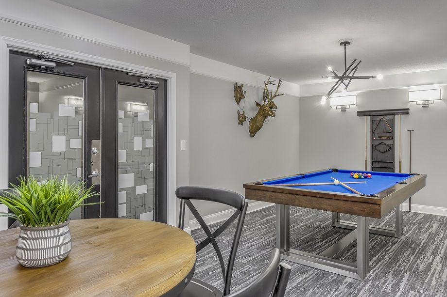 Resident Lounge at Camden Grandview Townhomes in Charlotte, NC