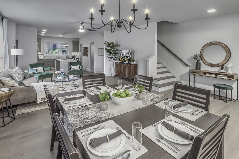 Dining Area at Camden Grandview Townhomes in Charlotte, NC