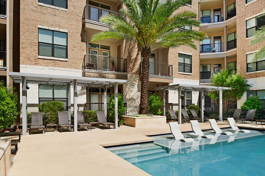Pool with cabana area at Camden Lamar Heights in Austin, TX