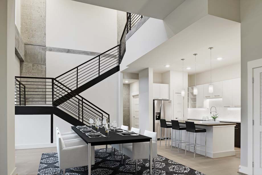 Camden McGowen Station Midtown Houston Townhomes expansive living room and kitchen