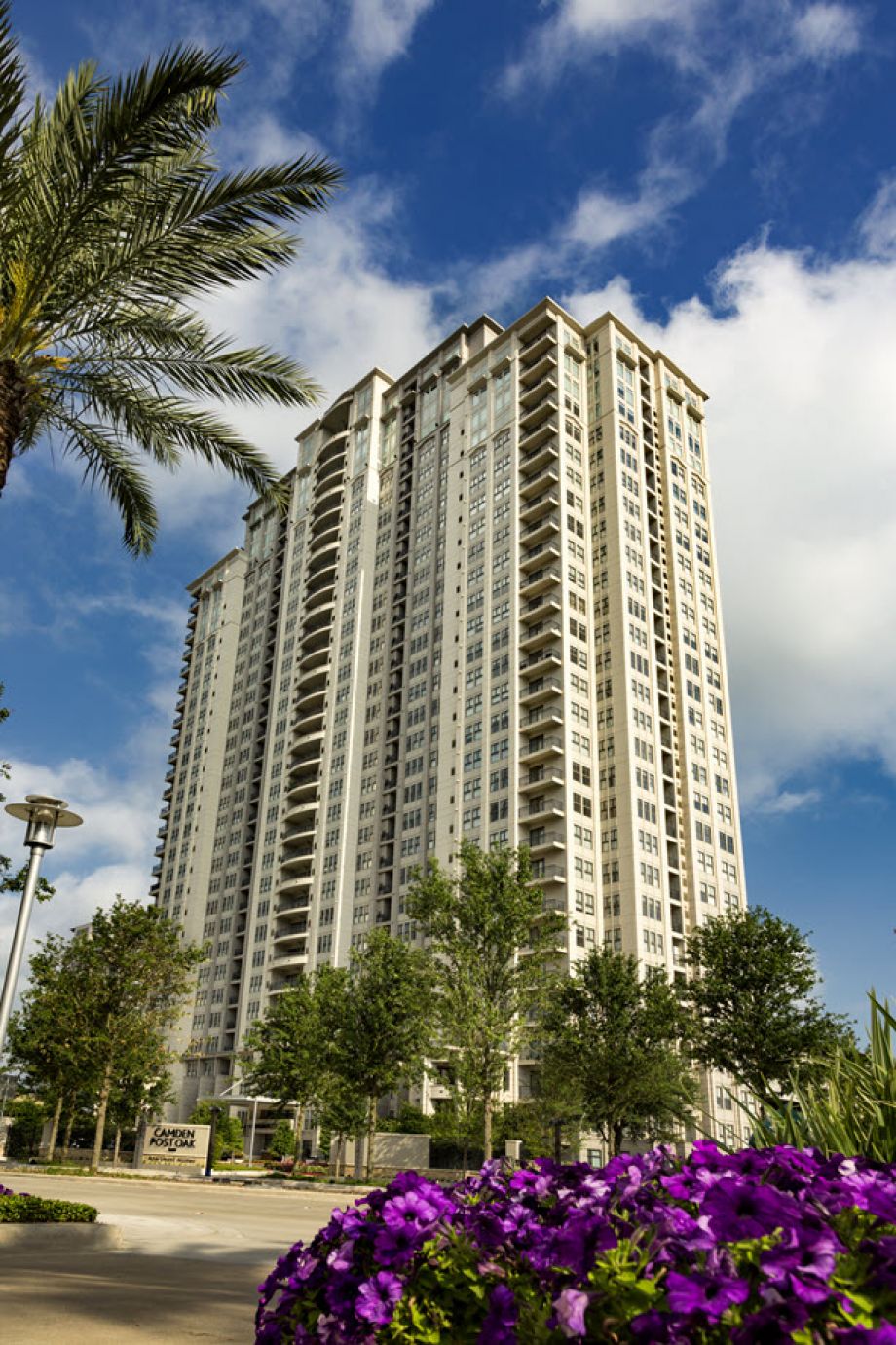 Luxury High Rise Apartments with One, Two and Three Bedroom Homes and Penthouses at Luxury High Rise Living at Camden Post Oak Apartments in Houston Galleria, Texas