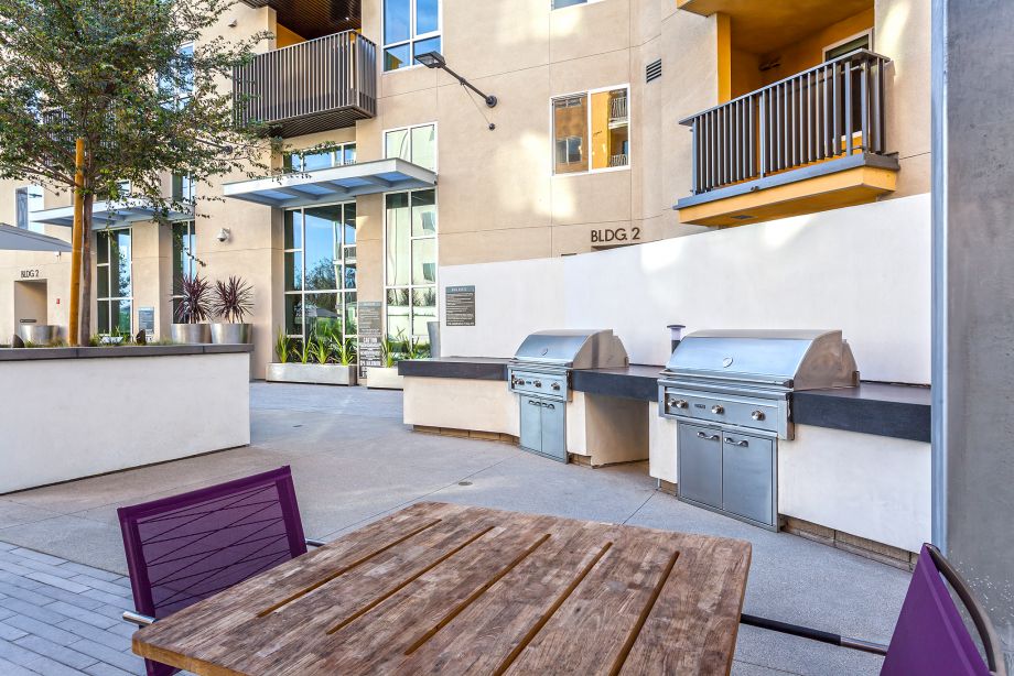 Outdoor Grills at Camden Glendale apartments in Glendale, CA