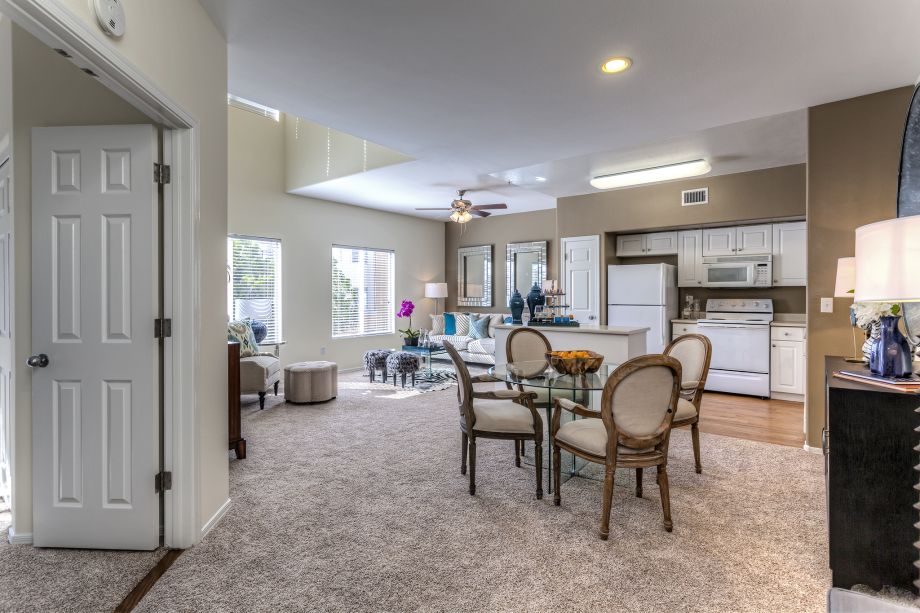 Camden Vineyards Townhomes For Rent in Murrieta | CamdenLiving.com