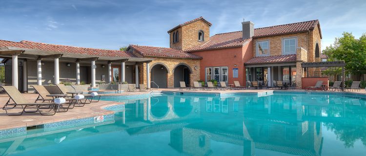 Living a life of excellence: Resort-style pool at Camden Interlocken Welcome to Camden Interlocken